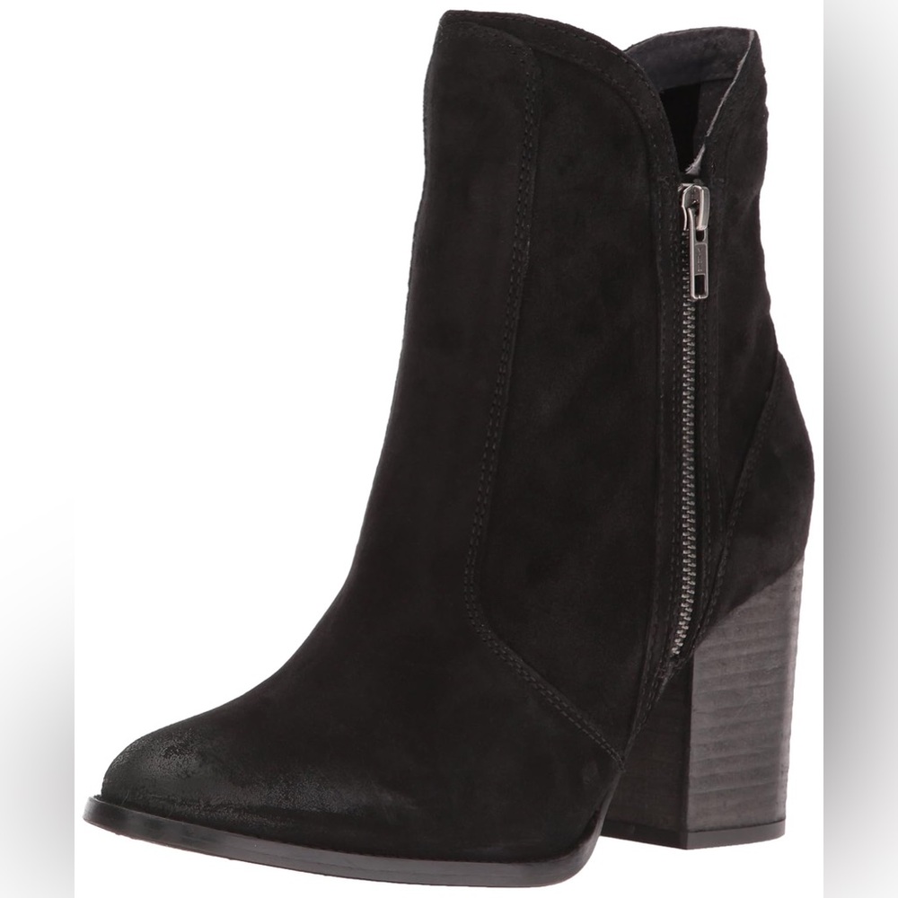 Seychelles Women’s Lori Penny Ankle Bootie Suede
Size 7